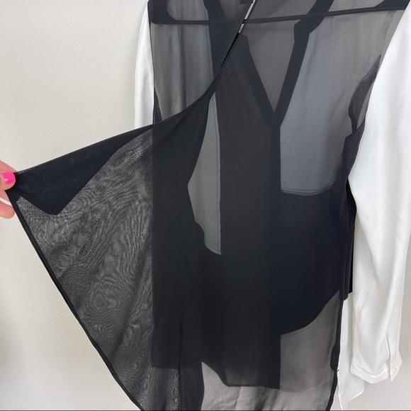 Chico’s Black Label Black White Cutout back Blouse - Picture 10 of 17